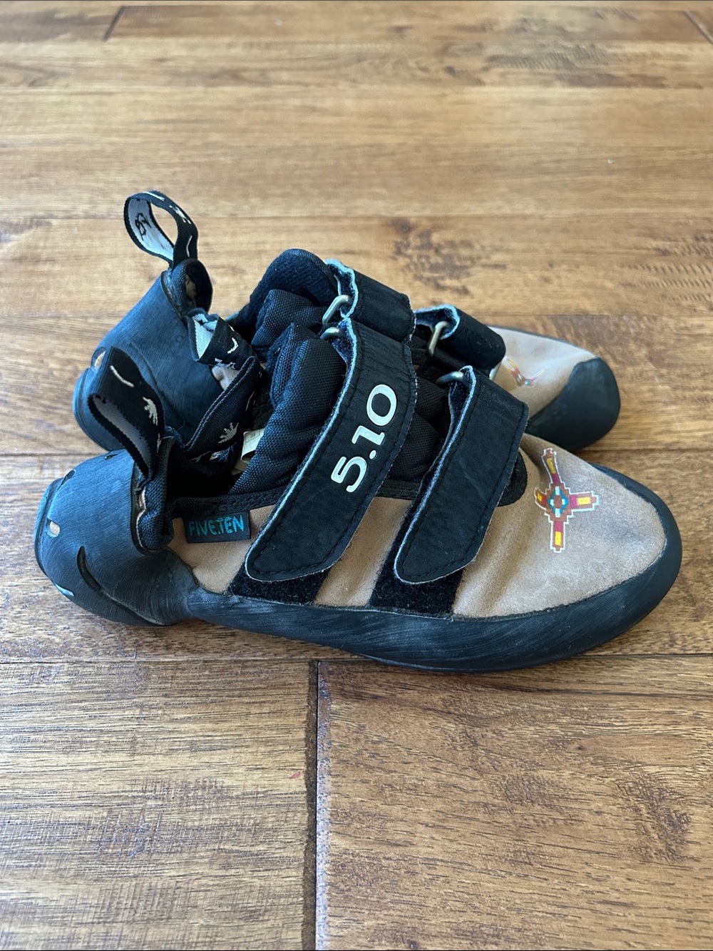 Five Ten 5.10 Anasazi VCS Rock Climbing Shoes Stealth Onyxx Size 39 US Womens 8